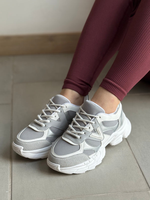 TENIS BALANCE GRIS